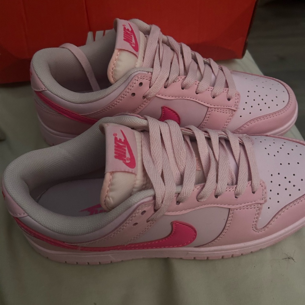 Triple pink dunk s